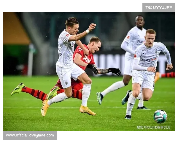 汉堡2-1科隆，格拉策尔制胜球助队升中游